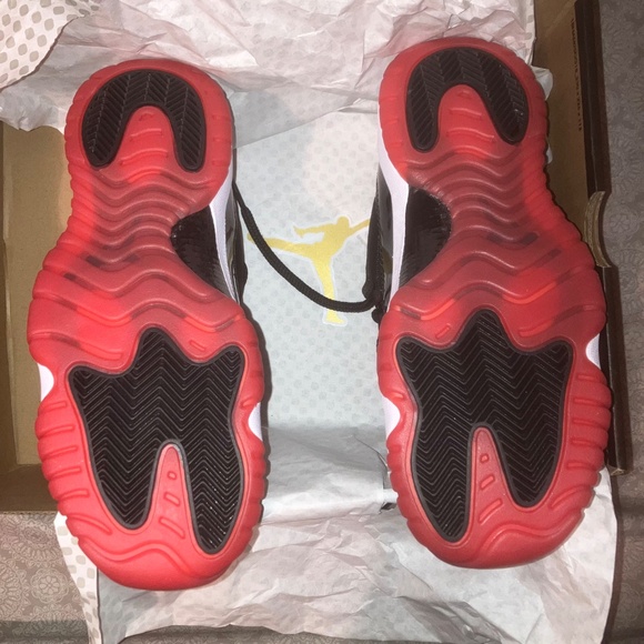 Air Jordan 11 Retro (6Y) NWT - Picture 2 of 9